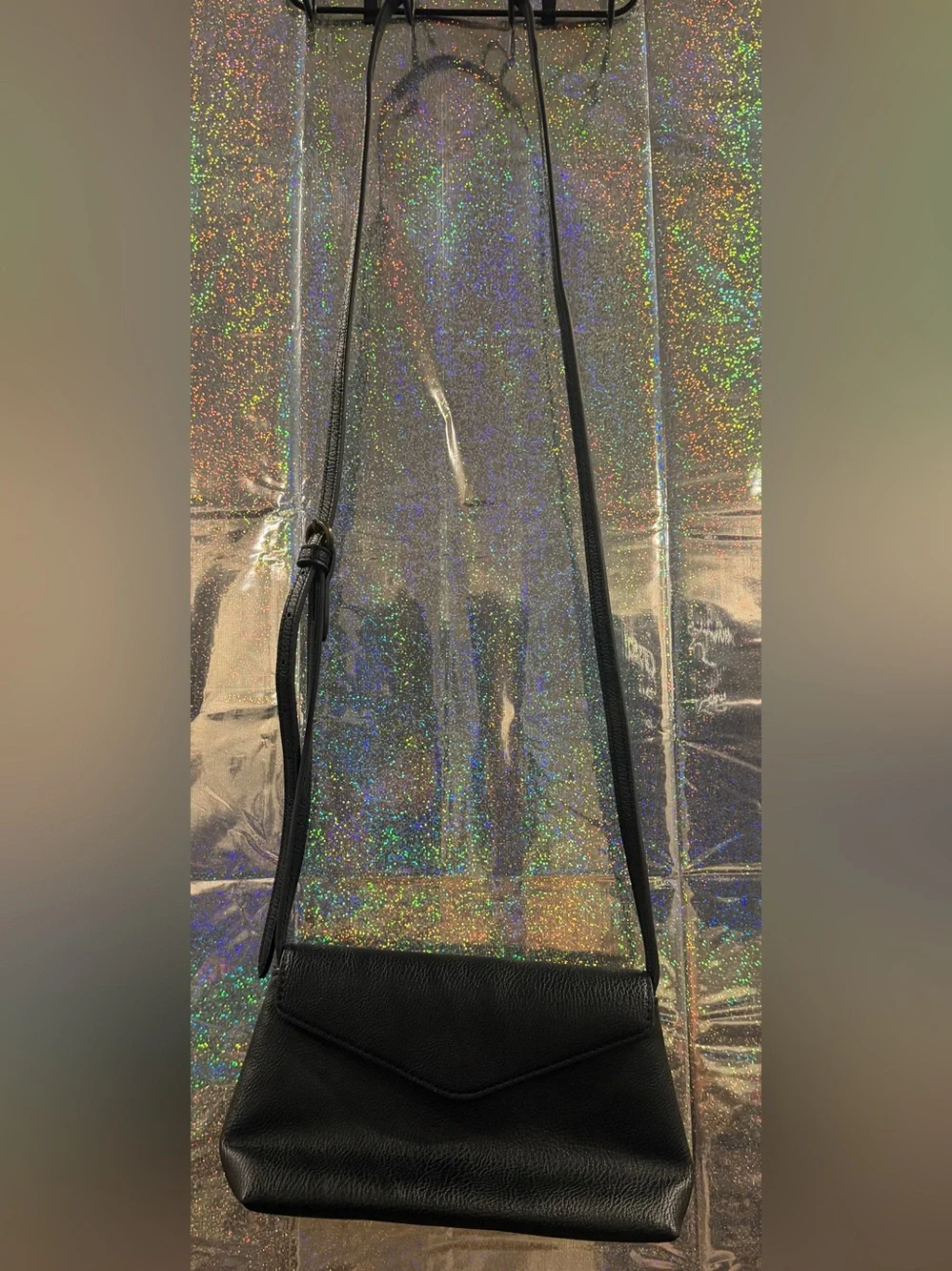 Universal Thread Black Faux Leather Envelope Crossbody Bag Adjustable Strap